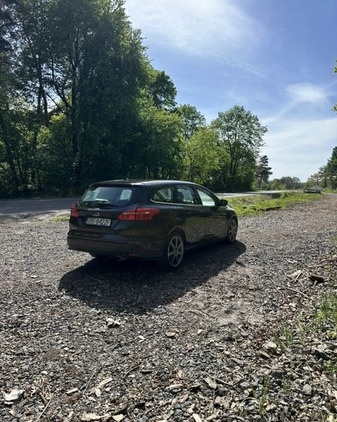 Ford Focus cena 37000 przebieg: 197000, rok produkcji 2015 z Darłowo małe 79